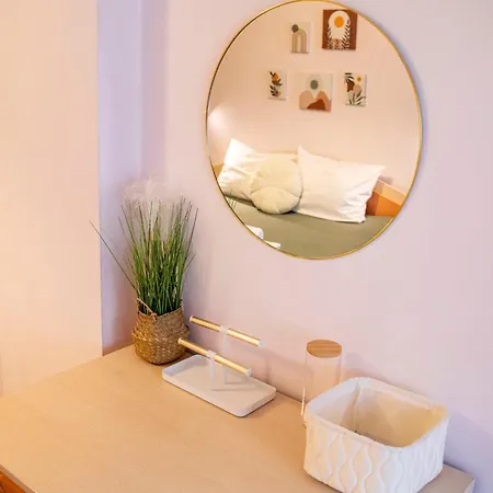 Lägenhet Casita - Free Private Parking & Metro Station Sofia