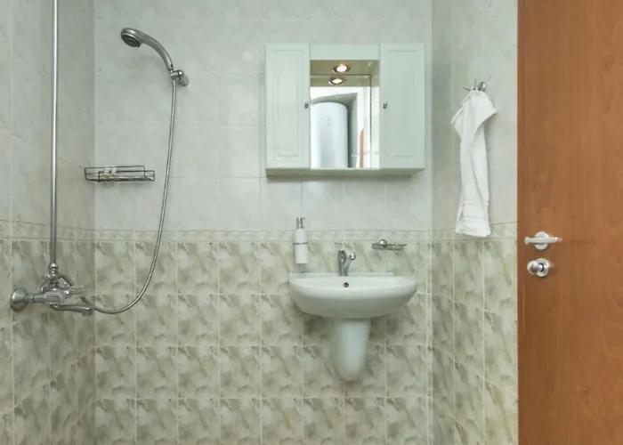 Casita - Free Private Parking & Metro Station Daire Sofya